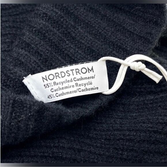 NORDSTROM 100% Cashmere NWT Black Knit
Beanie Hat - Picture 4 of 8